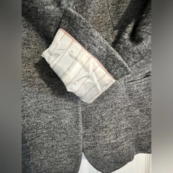 Zara Gray Blazer - Picture 7 of 9